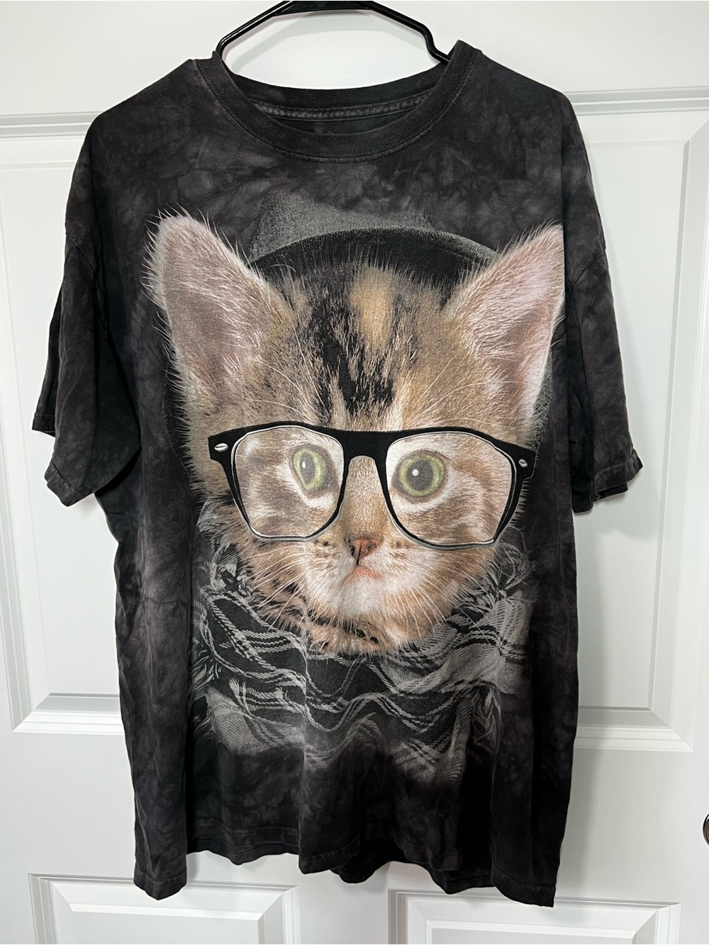 The Mountain Cat w/ Glasses Black Tie Dye 100% Cotton Graphic Tee Made in USA XL